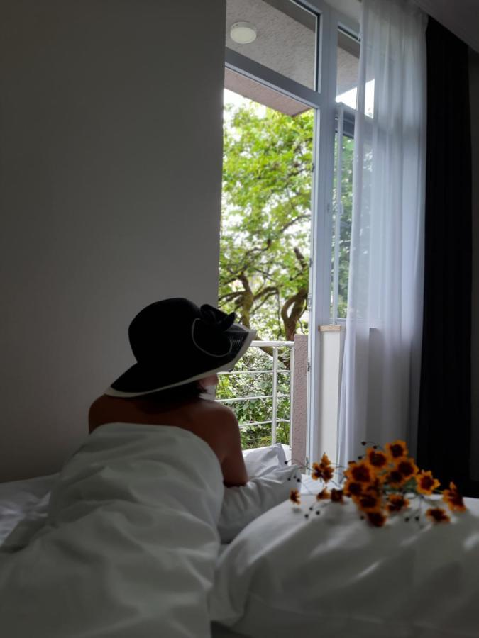Nica Hotel Kobuleti ภายนอก รูปภาพ