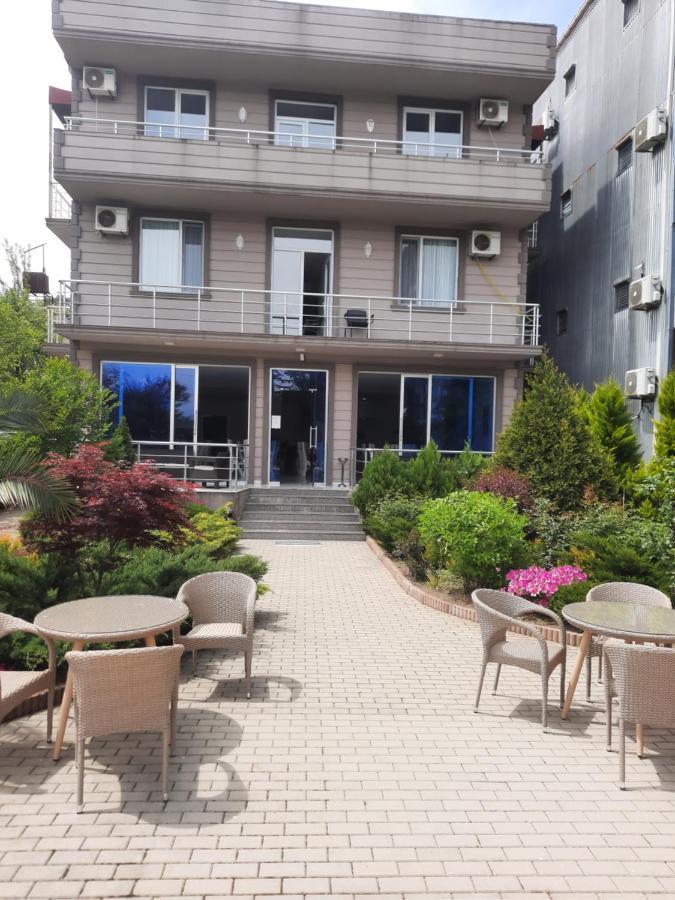 Nica Hotel Kobuleti ภายนอก รูปภาพ