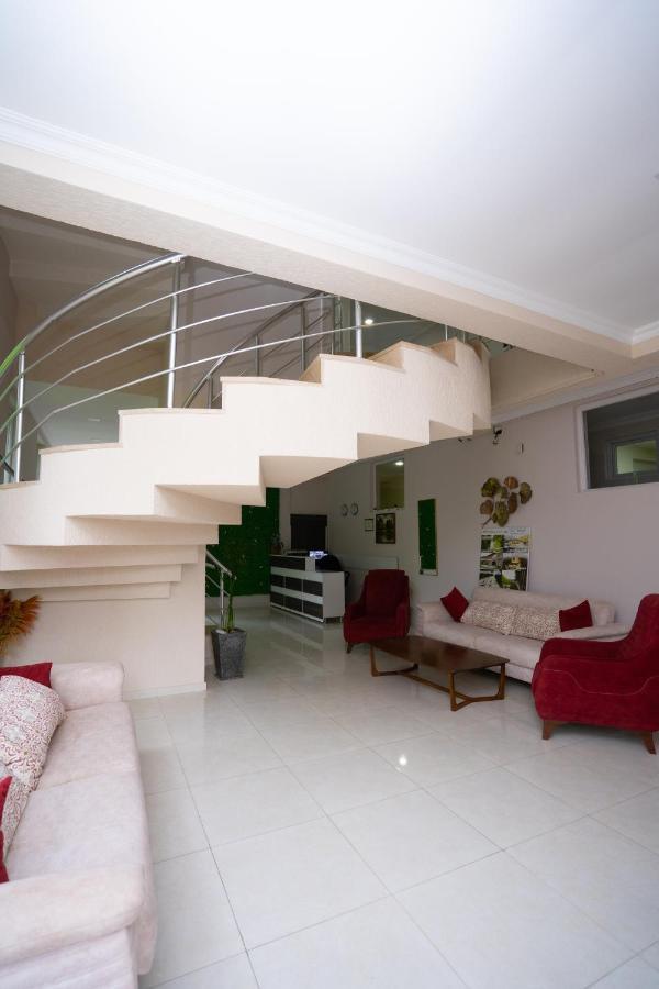 Nica Hotel Kobuleti ภายนอก รูปภาพ